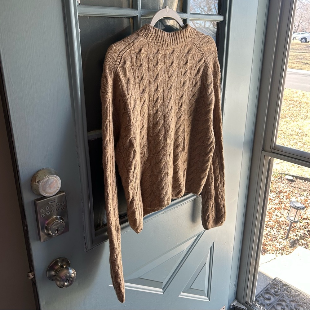 VINCE Women's Wool Cashmere Blend Twisted Cable Knit Crewneck Sweater Tan Beige - Picture 5 of 9
